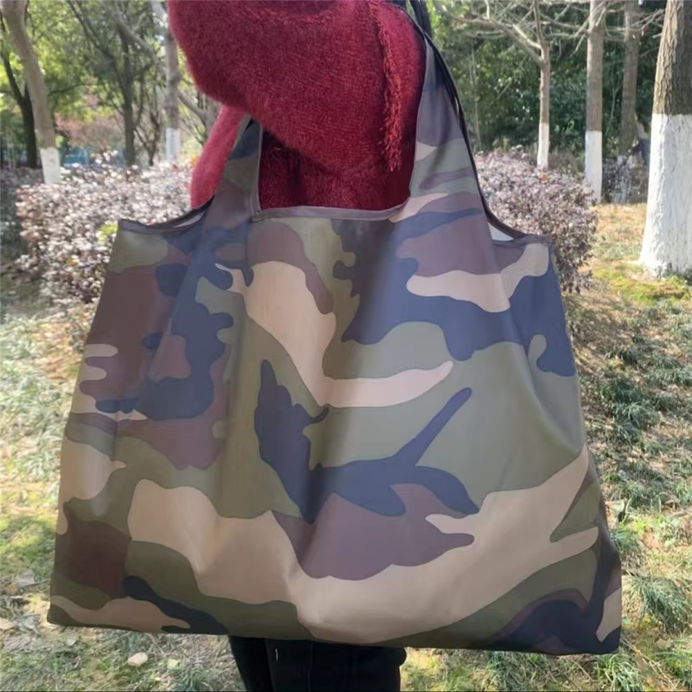 New Camouflage Unisex Large Capacity Polyester Light Foldable Casual Tote Bag - Picture 15 of 16